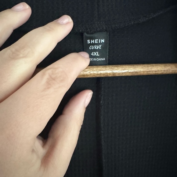SHEIN Black Cardigan Sweater with Relaxed Fit - Picture 5 of 7